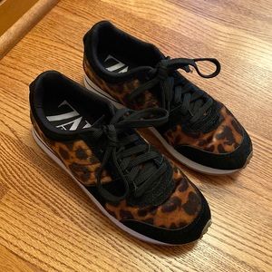Black and cheetah print sneakers size 37/6.5  used only once!